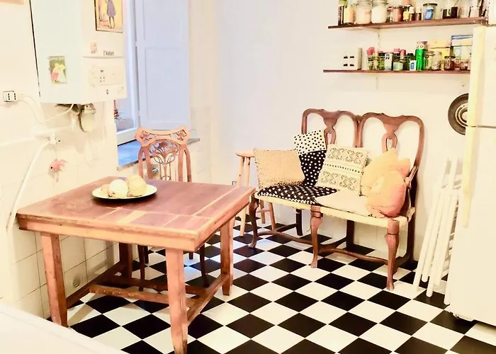 Vintage In Trastevere Roma